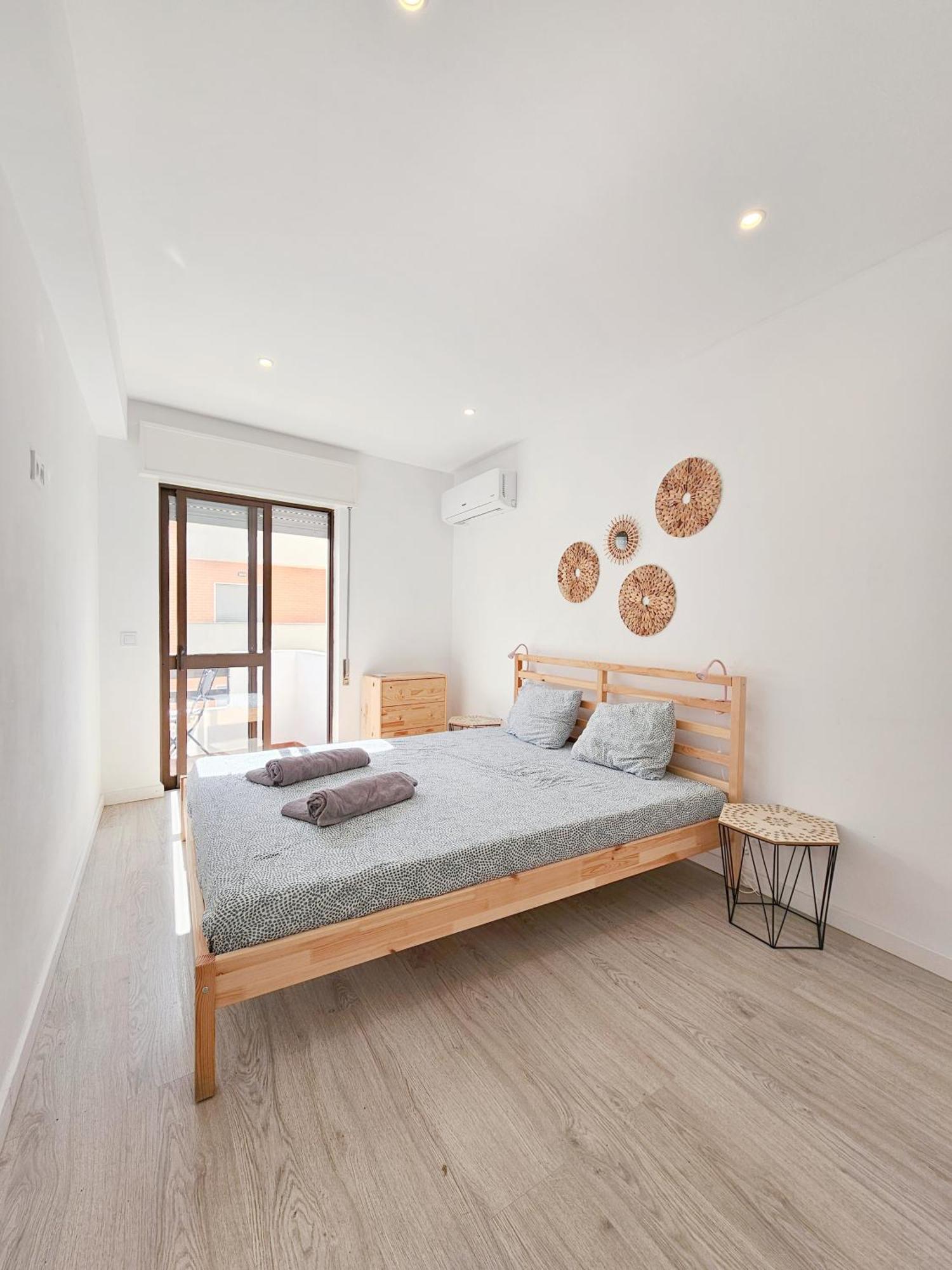 Casa Oliveira - Sunny 2-Bed Retreat Steps From The Beach Armação de Pêra Εξωτερικό φωτογραφία